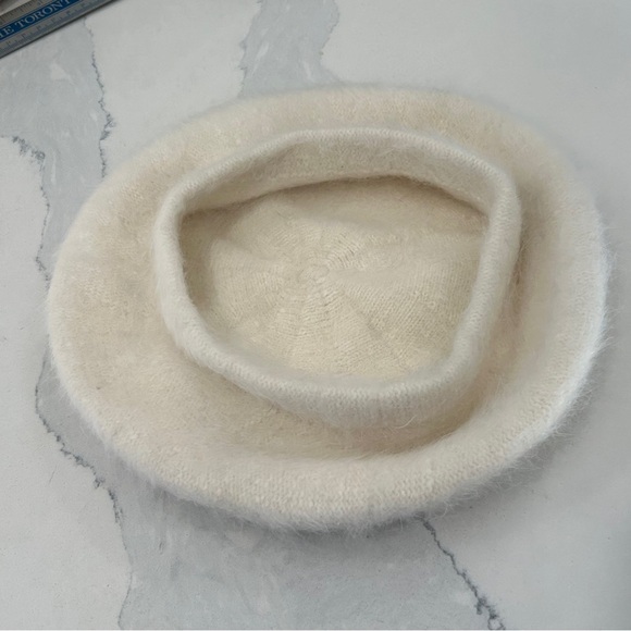 Angora Tam Beret - Picture 4 of 5